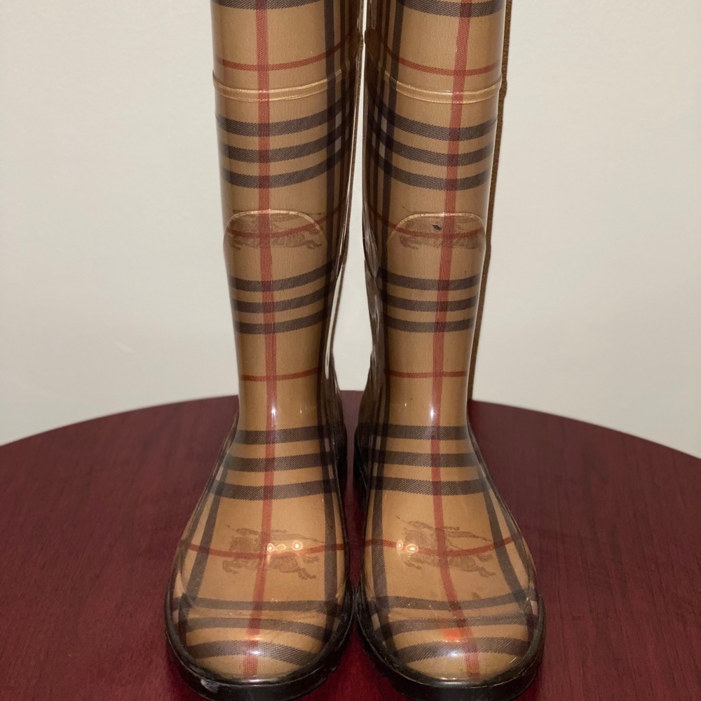 Burberry rainboots - Picture 2 of 4